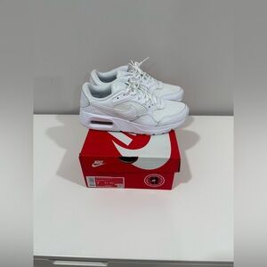 EUC Nike Women’s Air Max SC in White - Size Women’s 7